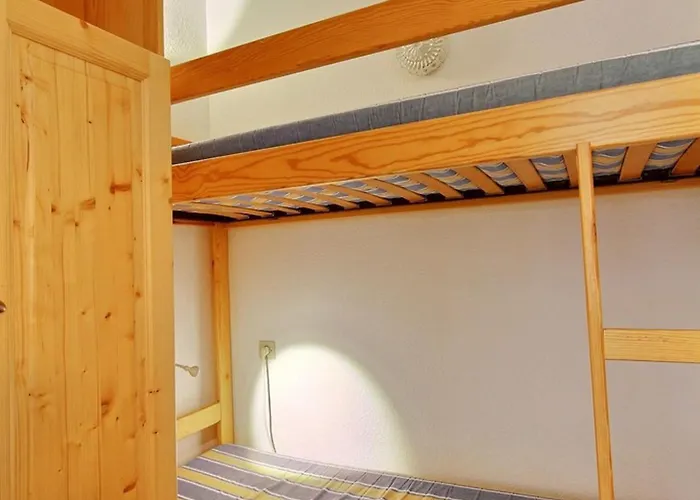 Renove Pour 4 Au Pied Des Pistes Avec Balcon - Fr-1-455-127 La Plagne