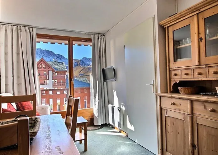 Renove Pour 4 Au Pied Des Pistes Avec Balcon - Fr-1-455-127 *